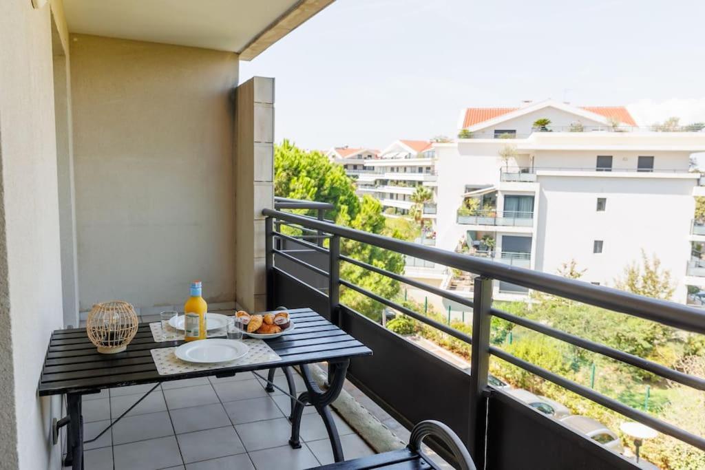 Appartement T2 Prado-david, Parc Borely, Parking Privee Marseilles