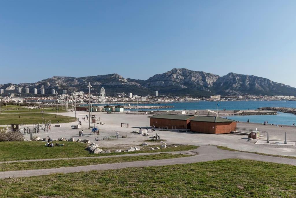 T2 Prado-david, Parc Borely, Parking Privee Marseilles
